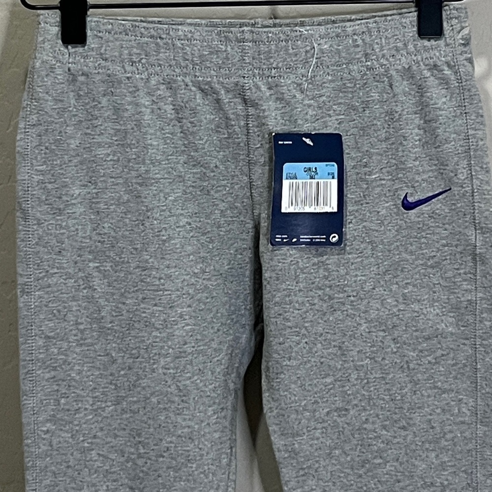 Nike Sweat Pants Leggings Girls Medium Track Gray Purple Just Do It NWT Joggers - Picture 3 of 13
